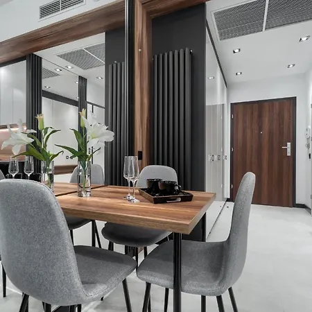 아파트 Margi Tokyo Lux Balcony Pool Sauna 슈체친