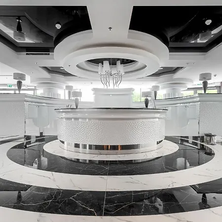 Margi Tokyo Lux Balcony Pool Sauna 슈체친