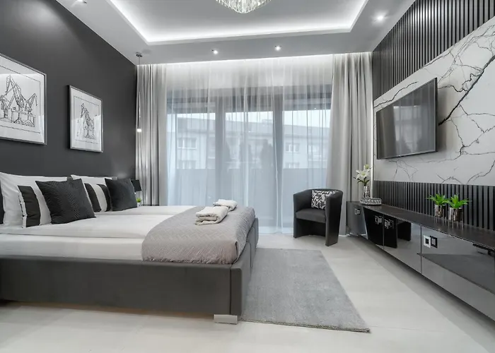 Апартаменты Margi Tokyo Lux Balcony Pool Sauna *